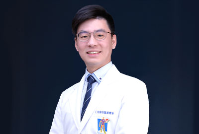 陳慧軒 醫師專治頸肩腰腿痛、整脊、整脊理筋、網球肘、五十肩、扭傷挫傷拉傷、坐骨神經痛、骨刺、媽媽手、四肢麻木、高血壓、糖尿病、高血脂症、肝炎、氣喘、癌症放化療前後調理、胃食道逆流、胃酸過多、十二指腸潰瘍、痛風、水腫、心悸、貧血、各種疑難雜症、痛經、閉經、崩漏、白帶、更年期障礙、子宮肌瘤、泌尿道感染、梅尼爾氏症、中風後遺症、顏面神經痲痺、憂鬱症、恐慌症、針灸減重、被害妄想症、健忘、失眠、自律神經失調、尿失禁、失智、人工關節置換手術後疼痛、牙齦萎縮、落髮、濕疹、異位性皮膚炎、帶狀疱疹、痤瘡、老人斑、蕁麻疹、雀斑、小兒體質虛弱、小兒食慾不振、小兒轉骨、鼻竇炎